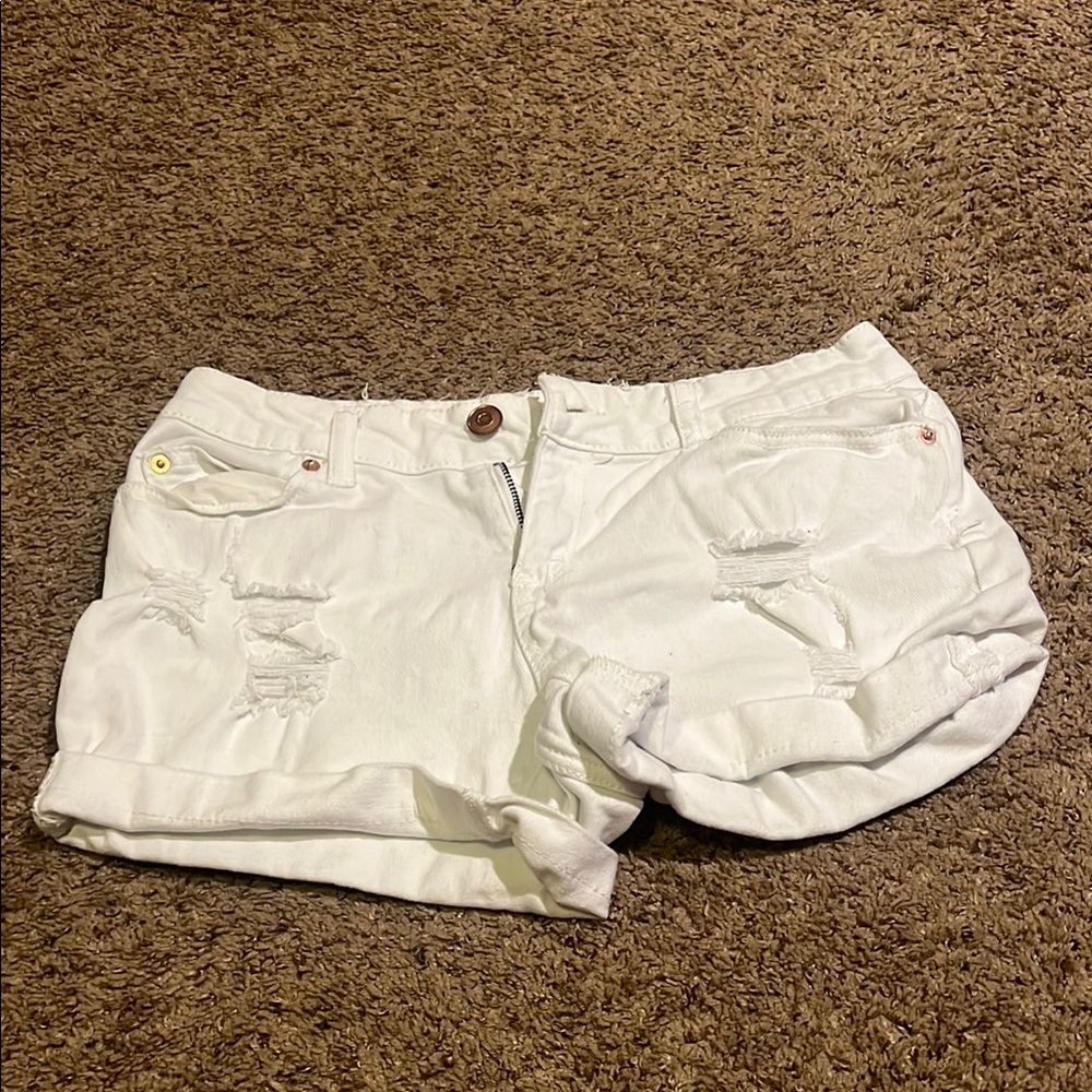 White Distressed Women's Shorts Time and Tru Size 6